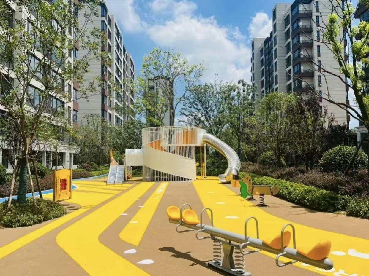 为何 EPDM 成为社区、公园改造的热门之选